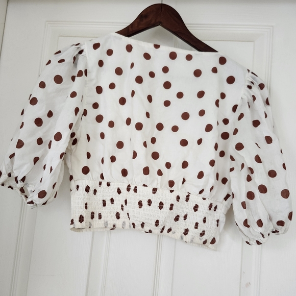 White and brown polka dot cropped puff sleeve top - Picture 4 of 6